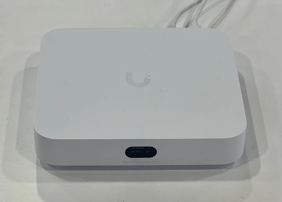 UniFi Cloud Gateway Max
